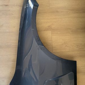 Переднее правое крыло BMW G22